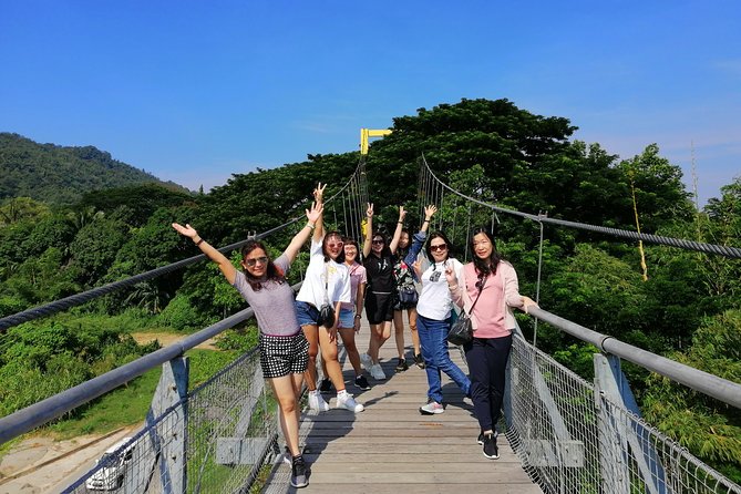 2d1n Kinabalu Park & Poring Canopy Walk & Desa Cow Farm Tour - First morning drive: Tamparuli and the Nabalu handicraft stop
