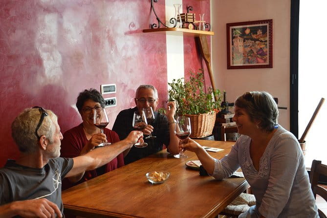 4 WINES TASTING in a Chianti Classico Farm (Visit/tour at the winery included) - Where San Casciano di Pesa fits in a Chianti day