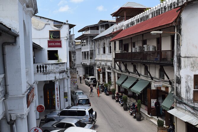 A Private Full Day Tour To Stone Town & Spice Farm - Stone Town Highlights: Sultan’s Palace to the Old Arab Fort