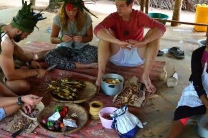 A private half day spice farm with a cooking lesson - Walking the Spice Farm: Vanilla, Cardamom, Nutmeg and Fresh Plants