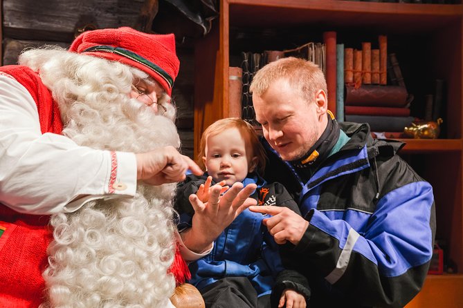 Arctic Delight - Visit to Santa's Village and snowmobiling to reindeer farm - Tips for driving, photos, and keeping kids comfy