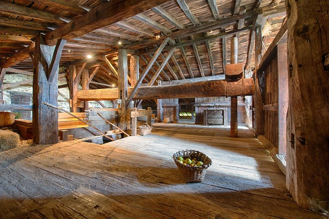 " Basque Farm House & Cider house" tour + meal from San Sebastian - Tips to Get the Most From the Farmhouse + Cider Combo