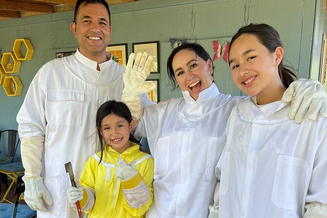 Bee Farm Ecotour and Honey Tasting in Waialua, North Shore Oahu - Check-in at Hi Honey Farm: your first look at the plan