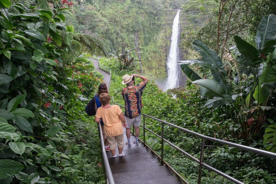 Big Island: Volcanoes, Waterfalls, & Coffee Farm Day-Trip - What to pack (and the small comfort stuff that matters)