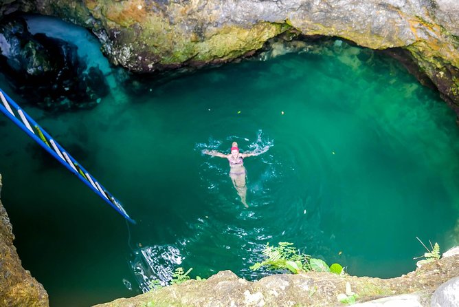 Blue Hole Mineral Spring plus Weed Farm Combo Tour with Transportation - Rastafari Weed Farm Visit in the Negril Hills: A Cultural Stop With Local Voices