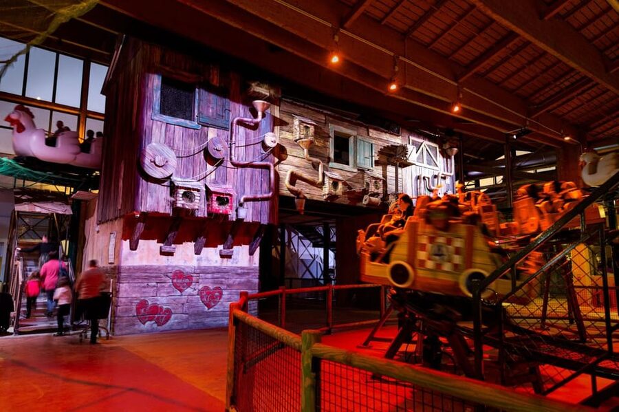 Bologna: Luna Farm Amusement Park Family Entry Ticket - VR-Box and Labirintolo: the two paid add-ons (and when they’re worth it)