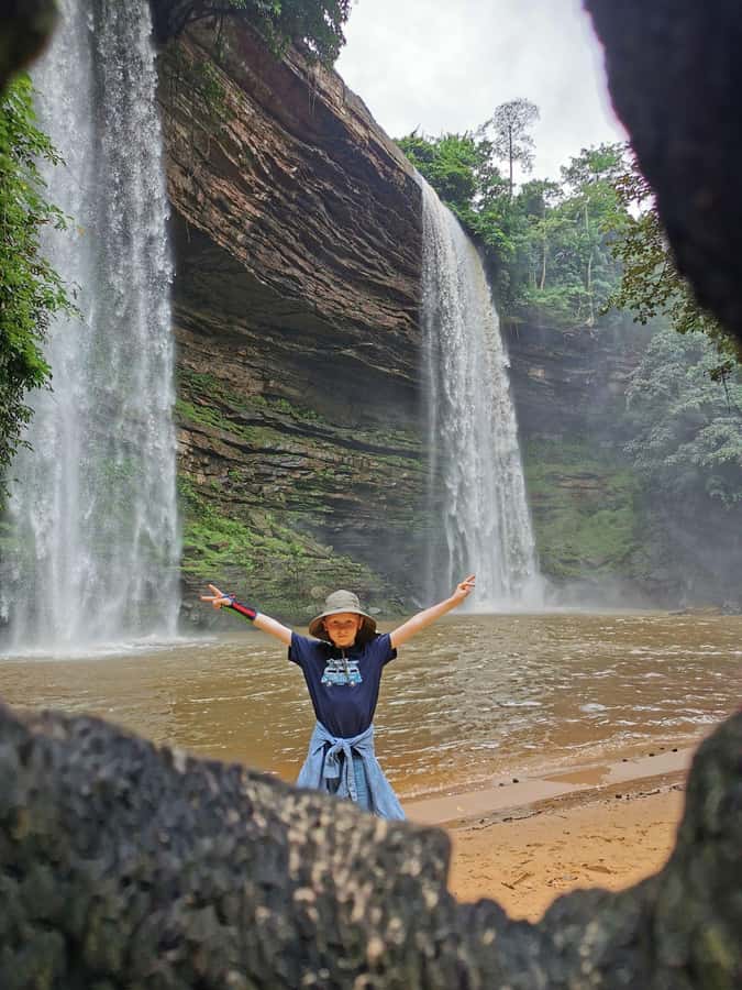 Boti Falls, Umbrella Rock, Aburi Gardens & Cocoa Farm Tour - Tetteh Quarshie Cocoa Farm: from origins to a fresh pod tasting