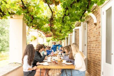 Bowral Honey Farm Tour, Honey Tasting & morning Tea - Safety briefing (about 5 minutes) and the veil check
