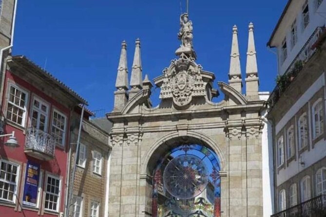 Braga/Guimarães: 1 Day with Lunch + farm and wine tasting - Braga city time: using the free window well (and not overshopping)