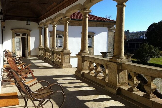 Braga/Guimarães: 1 Day with Lunch + farm and wine tasting - Quinta de Vinhos Verdes in Cabeceiras de Basto: vineyards, house museum, then tasting