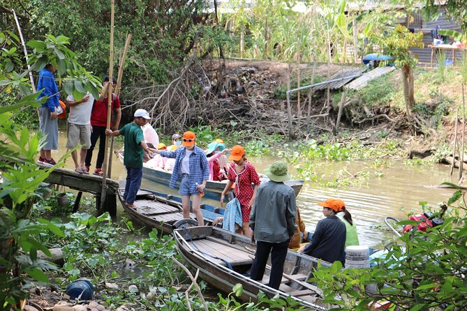Can Tho day tour: fruit garden&floating fish farm in Son islet - Son Islet in Can Tho: a short trip that feels like a real island day
