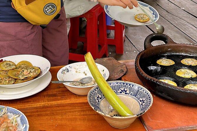Can Tho day tour: fruit garden&floating fish farm in Son islet - Cake making in the afternoon: hands-on makes it stick