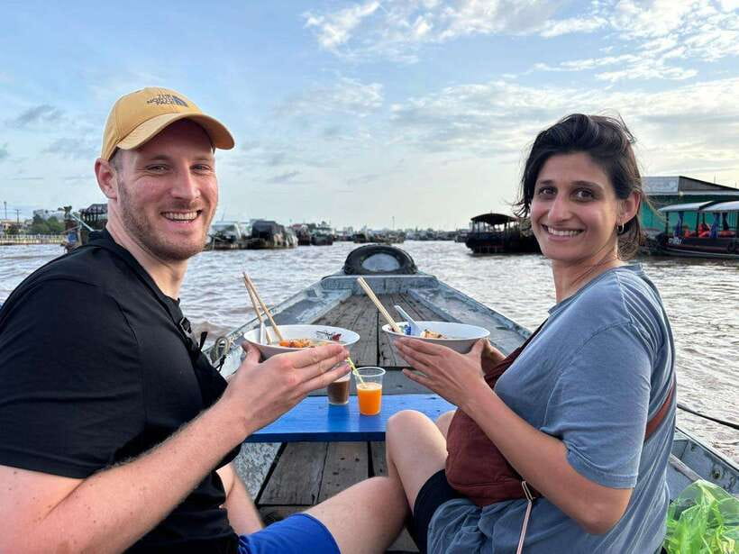 Can Tho: Floating Market, Canal, Cacao Farm & Mekong' Life - Organic cacao farm: tasting and the real cacao story