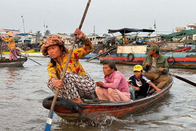 Can Tho: Floating Market, Canals, Nature Reserve & Forest - Traditional noodle workshop: a real family production stop