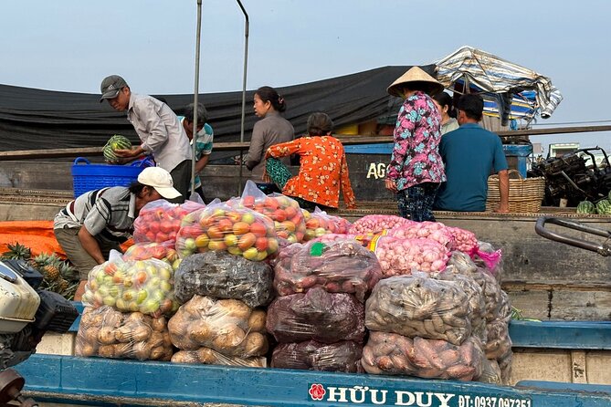 Can Tho: Floating Market, Canals, Nature Reserve & Forest - An Binh Market: real Delta trade before it gets crowded
