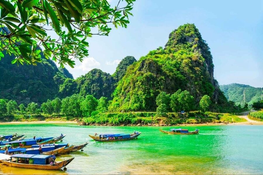 Cave Explore- Paradise Cave & Phong Nha Cave - Duck Farm - Paradise Cave expectations: what your hour inside really feels like