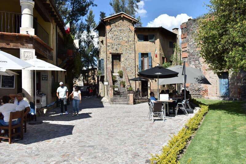 Chautla's Castle, Lavender Farm, and Valquirico Private Tour - Rancho San Martín: Lavender Fields and an Artisanal Distillery Stop