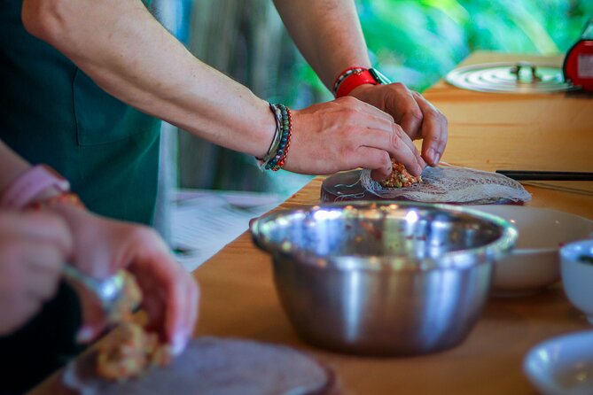 Cocolocal Farm Cooking Class with market tour and basket boat - Who this class fits best
