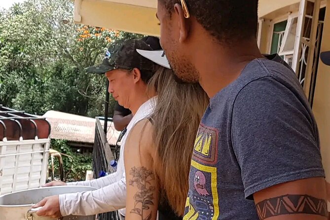 Coffee farm tour, coffee roasting and tasting experience - Tasting and refreshments: what “farm-to-cup” looks like at the end