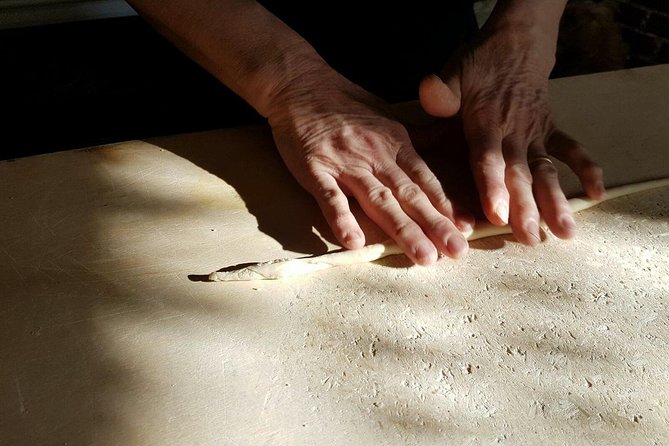 Cooking class at the farm in Tuscany - Tuscan Farm Cooking at Valdichiana Living: What You’ll Do