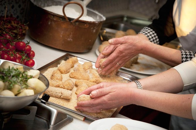 Cooking Class & Guided Farm Tour On The Hills Of Sorrento - What Makes This Farm Cooking Class Different in Sorrento Hills?