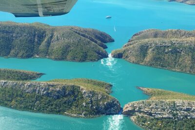 Cygnet Bay Sea Safari & Pearl Farm Tour Scenic Flight - Morning in Broome: 5:45am pickup and a 6:30am departure