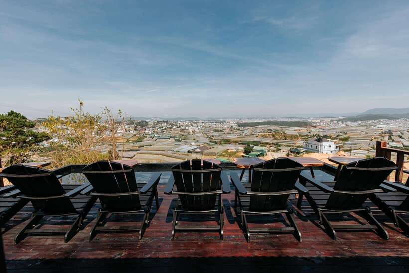 Da Lat: Sunrise Panorama, Green Tea Hill and Strawberry Farm - Persimmon drying with Japanese technology: a local treat you’ll actually remember