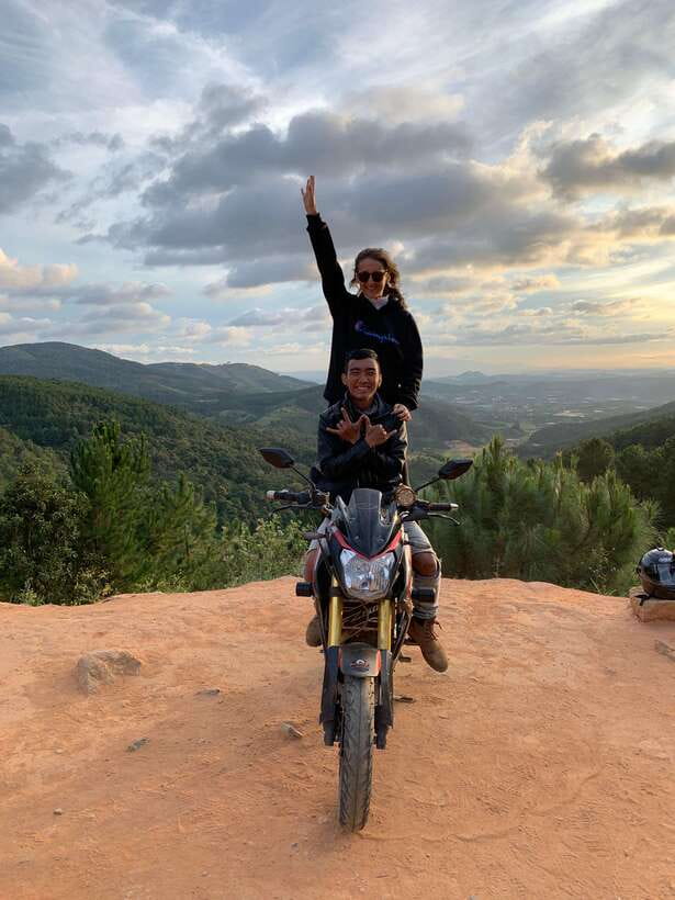 Dalat: MOTORBIKE TOUR TO PONGOUR FALLS- SILK- COFFEE FARM - Pongour Waterfall: the classic Dalat dramatic view