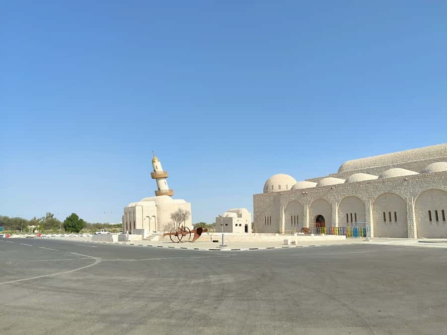 Doha Camel Racing Track: Oryx Farm & Sheikh Faisal Museum. - Camel Racing and a Major Private Museum in One Morning