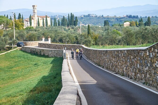 E-bike Chianti Classico & Tuscany tour with Wine & Lunch at Farm - Why an E-bike day works so well for Chianti