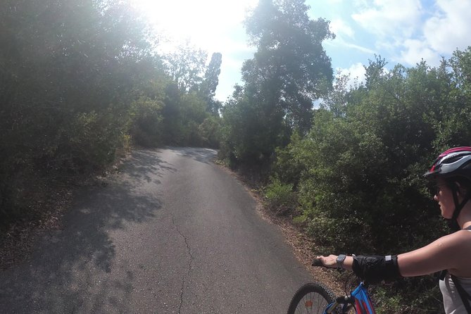 e-MTB Tour - Durrells Farm & Crab Lake [30Km - 18Mi] - How hard is it, really? distance, speed, and elevation expectations