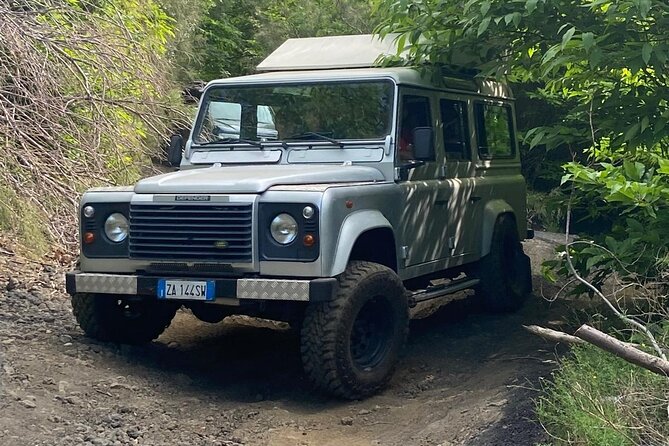 Etna private tour in 4x4 & Sicilian food farm experience - What to wear and expect: the day is active, but not hardcore