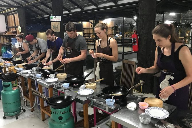 Evening Cooking Class in Organic Farm with Local Market Tour - Key points to know before you go