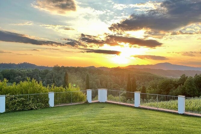 Farm To table Experience on an organic hilltop estate in Tuscany - After lunch on the property: infinity pool and a remote church walk