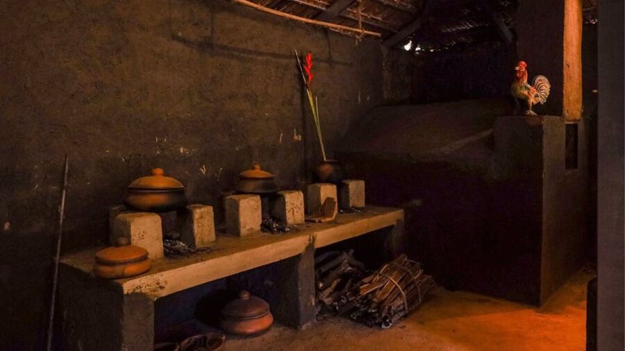 Farm to Table: With a local farmer family - Spice Lesson in the Open-Air Kitchen: Learning What Makes Rajasthani Food Work