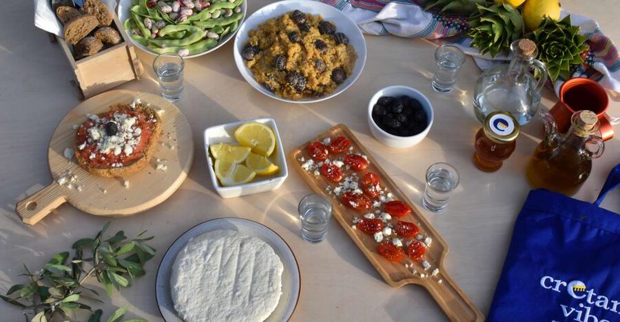 Farm Tour with Cheese-Making, Olive Oil Tasting & Picnic - Olive oil tasting: how to notice quality beyond the flavor