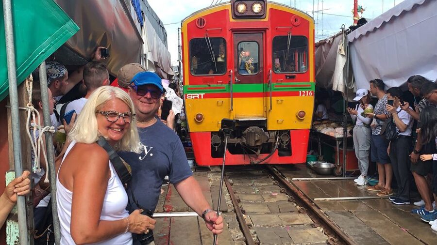 From Bangkok: Floating & Railway Markets Tour & Coconut Farm - Getting the most out of your morning: what to bring and how to prepare