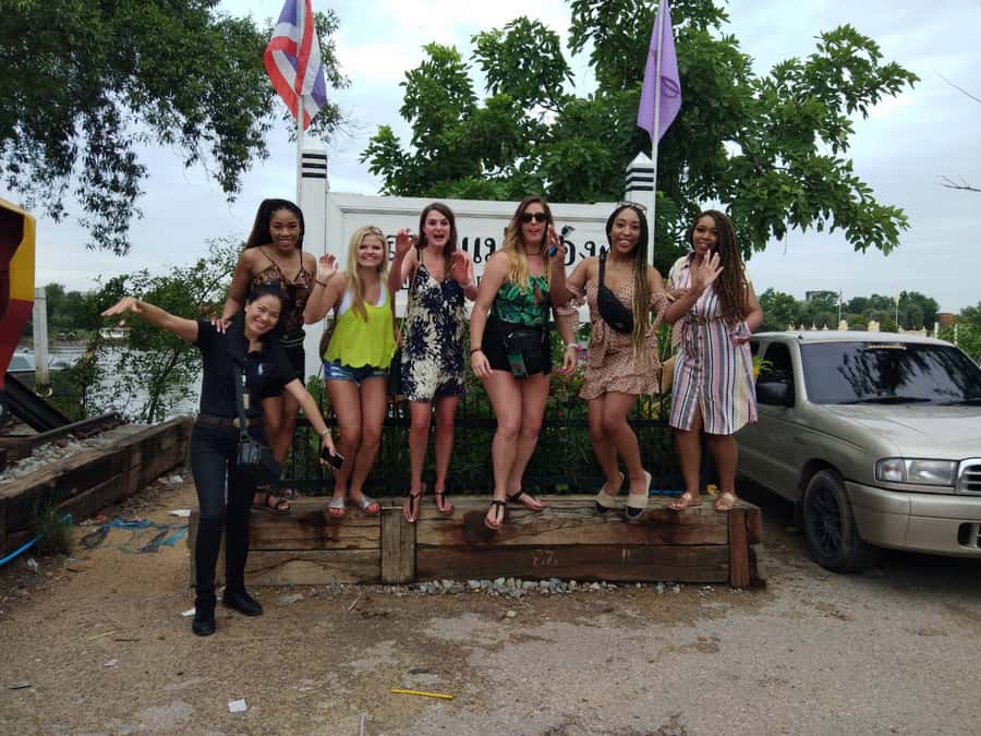 From Bangkok: Floating & Railway Markets Tour & Coconut Farm - Should you book this Floating & Railway Markets Tour and Coconut Farm?