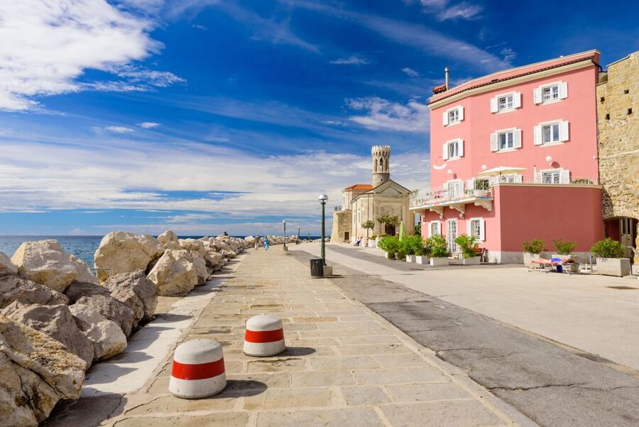 From Ljubljana: Lipica Stud Farm and Piran Full-Day Tour - The ride to Piran: trading horses for sea air