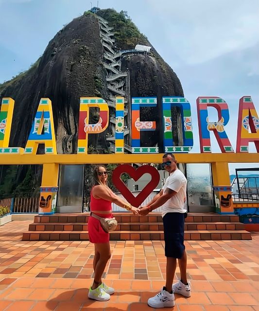 From Medellin: Guatapé & Peñol Rock with Boat & farm animals - Weather, heat, and small extras: your practical checklist