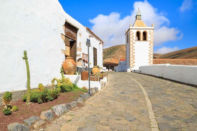 Fuerteventura Villages Caves and Farm Tour with Lunch from North - Key highlights before you go