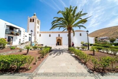 Fuerteventura Villages Caves and Farm Tour with Lunch from North - Pajara’s Aztec-looking church façade