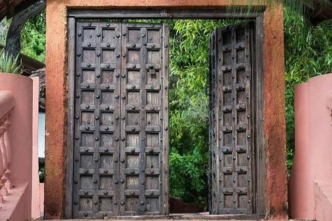 Full Day Holiday Package (Prison Island-Stone Town-Spice farm) - Stone Town walking tour: House of Wonders, slave market, Arab Fort, and street-level Zanzibar