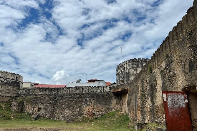 Full Day Private Stone Town, Spice Farm & Prison Island Tour - Spice farm walking from Palace to Kidichi, with the Persian Baths story