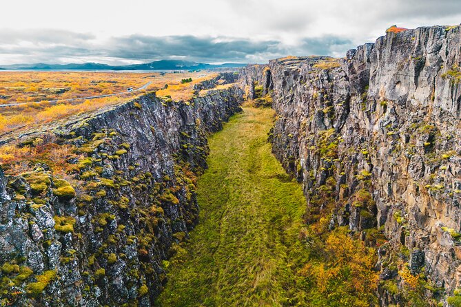 Golden Circle with Kerid Crater & Local Farm Visit in Small Group - Kerið Crater: Rim Views Plus the Walk Down