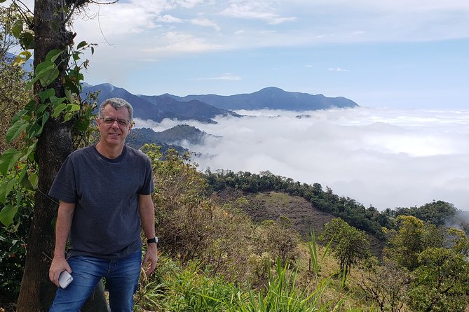 Guayaquil to Cuenca one-way tour with Cajas Park and a Cacao Farm visit - Puente de las frutas de Tamarindo: a quick market that teaches your taste buds