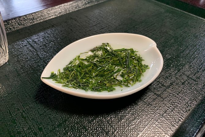 Guided Bike Tour to a Green Tea Farm in Shizuoka (not e-bikes) - Tea tasting choices: option A vs. sencha-only option B