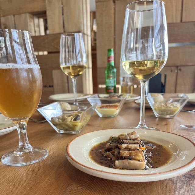 GUIDED TOUR + TASTE IN A MUSHROOM FARM - Key highlights at a glance