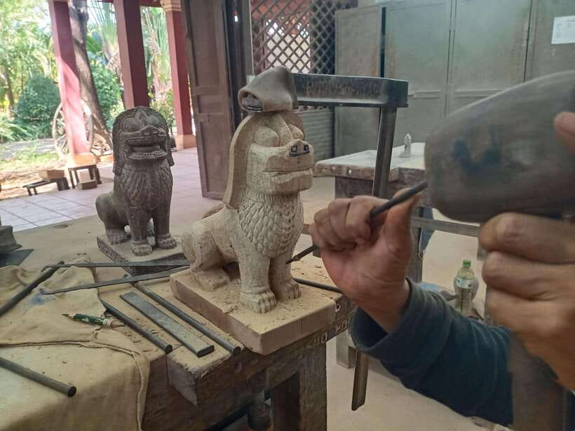 Half-Day: Silk Farm, Senteur Angkor, and Satcha Workshop - A Simple 4-Hour Craft Circuit (With Skip-the-Line Entry)