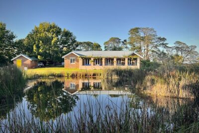 Honey Farm Tour. Morning Tea. Guided Tasting - Where You Start: Bowral Honey Farm at  Retford Park